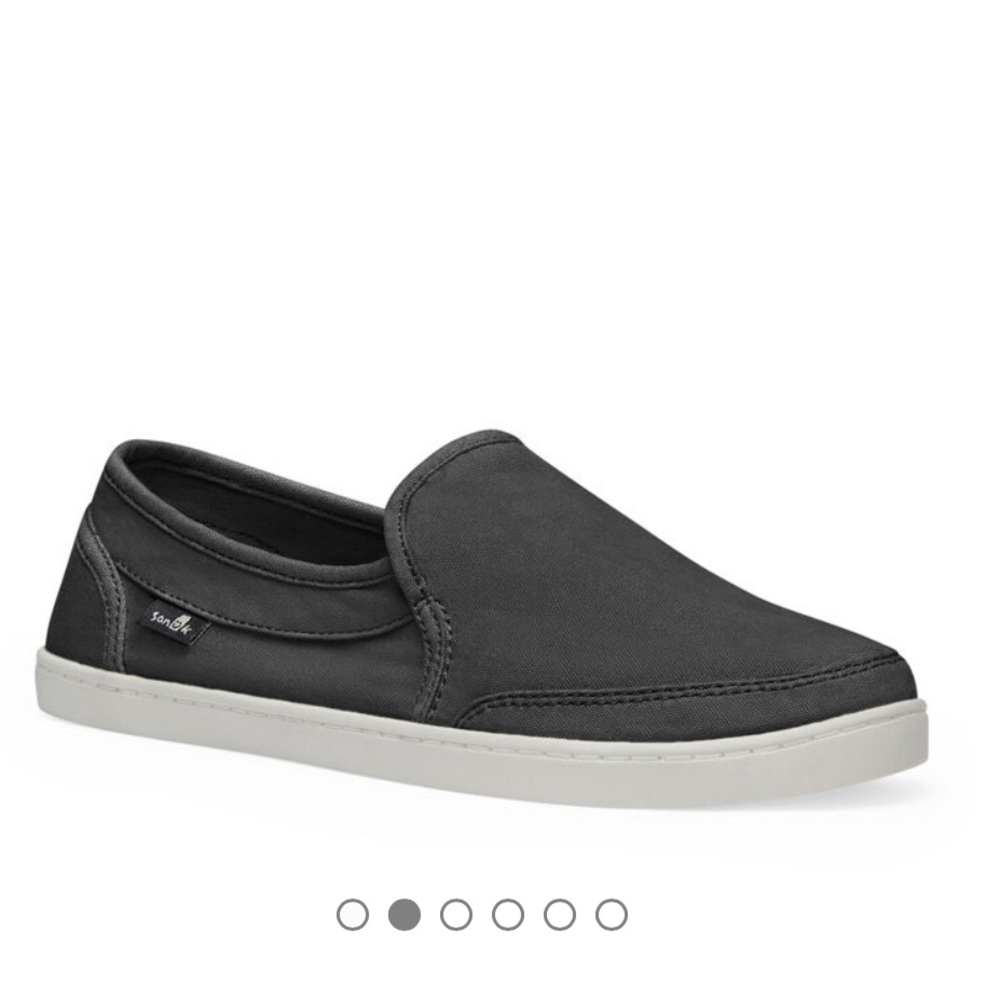Women’s black Pair O Dice Sanuk